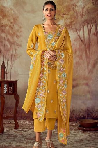 Floral Embroidered Regular Thread Work Straight Kurta With Trousers & Dupatta