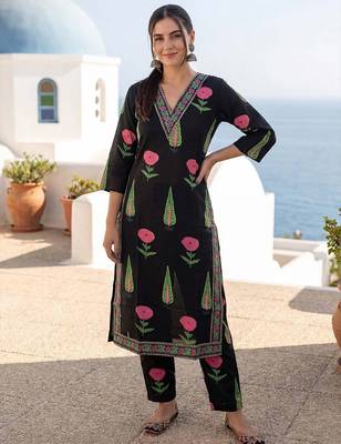 Women Floral Printed Regular Pure Cotton Kurta with Palazzos 1