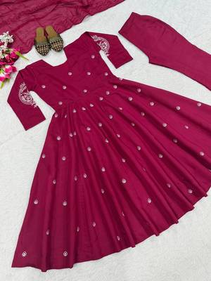 Rani Pink Embroidery Work Silk Blend Salwar Suit 4