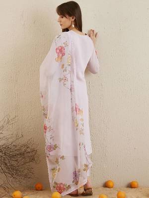 Floral Embroidered Regular Patchwork Kurta with Trousers & Dupatta 4