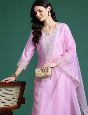 Ethnic Motifs Embroidered Thread Work Liva Kurta with Trousers & With Dupatta 1