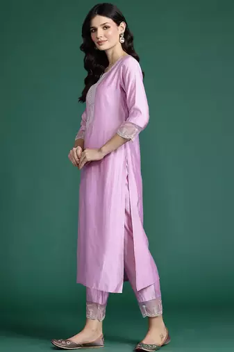 Ethnic Motifs Embroidered Thread Work Liva Kurta with Trousers & With Dupatta