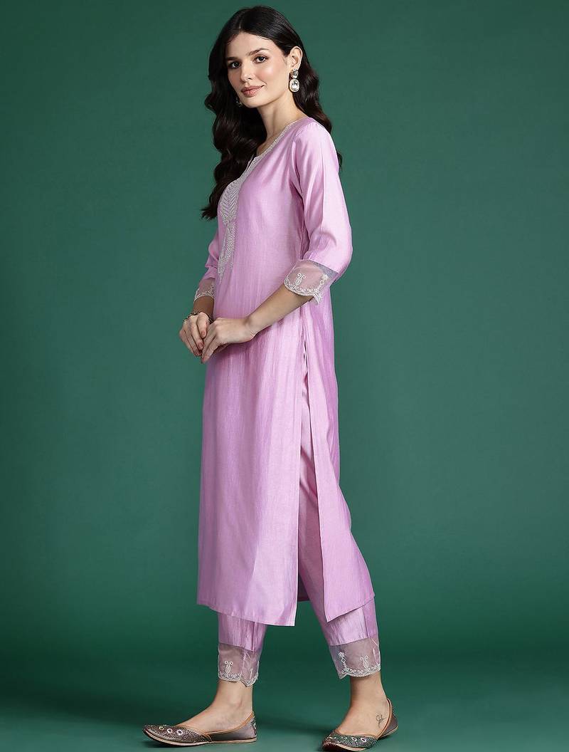 Ethnic Motifs Embroidered Thread Work Liva Kurta with Trousers & With Dupatta