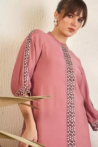 Pink Floral Printed Above Knee Shirt Collar Straight Kurta With Trouser