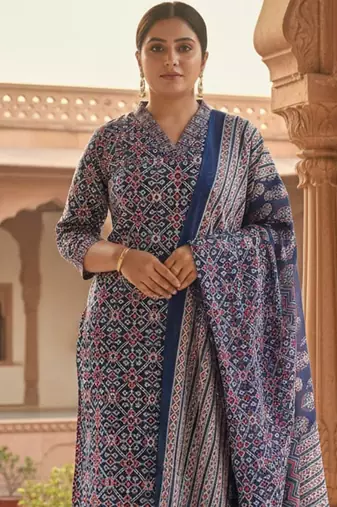 Women Ethnic Motifs Printed Pure Cotton Straight Kurta with Trousers & Dupatta