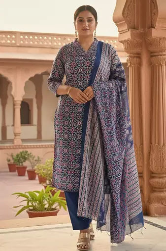 Women Ethnic Motifs Printed Pure Cotton Straight Kurta with Trousers & Dupatta