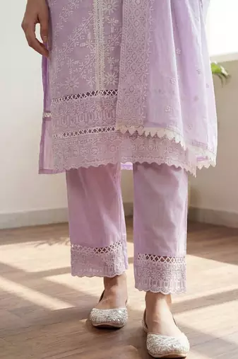 Women Ethnic Motifs Embroidered Regular Thread Work Pure Cotton Kurta with Trousers & With Dupatta