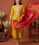 Women Ethnic Motifs Embroidered Regular Thread Work Kurta with Trousers & With Dupatta