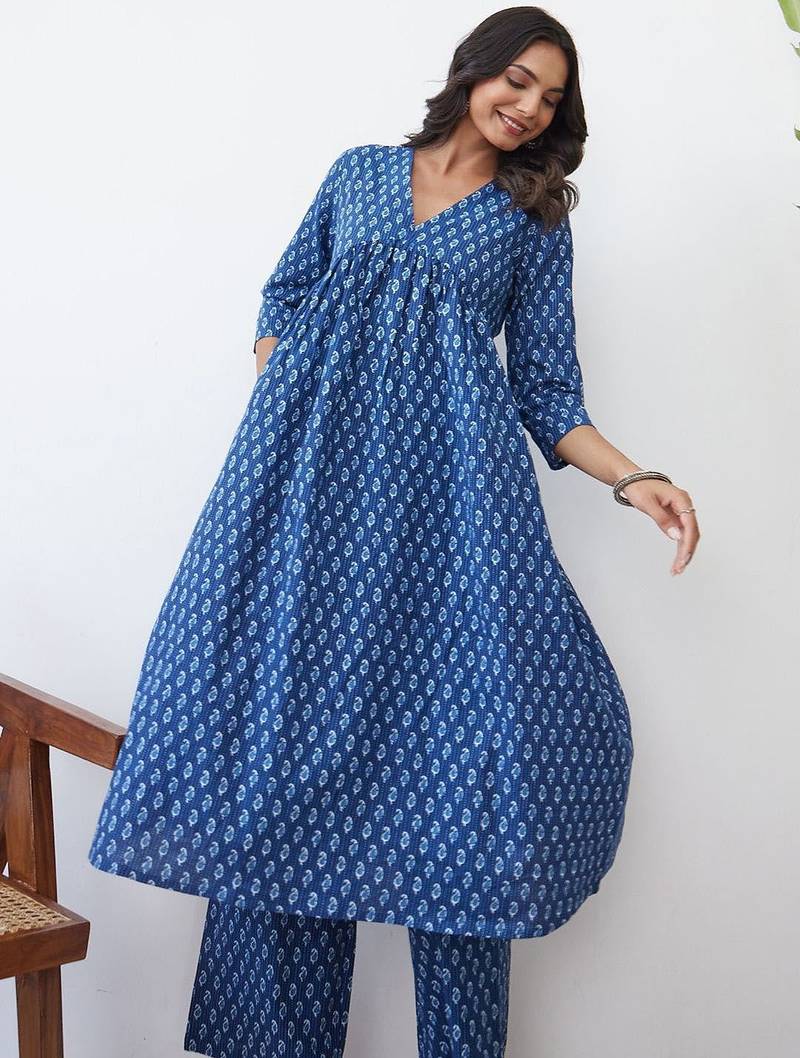 Ethnic Motifs Printed Pure Cotton Kurta With Trousers