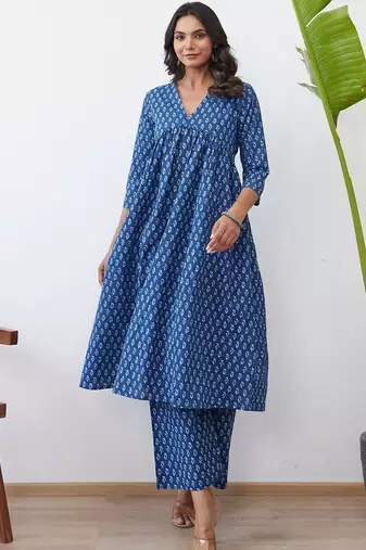 Ethnic Motifs Printed Pure Cotton Kurta With Trousers