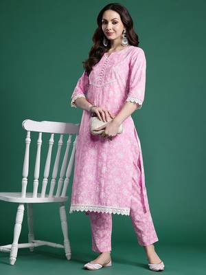 Women Floral Printed Regular Pure Cotton Kurta with Trousers 7