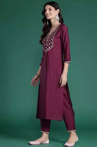 Plus Size Ethnic Motifs Embroidered Regular Gotta Patti Liva Kurta Set