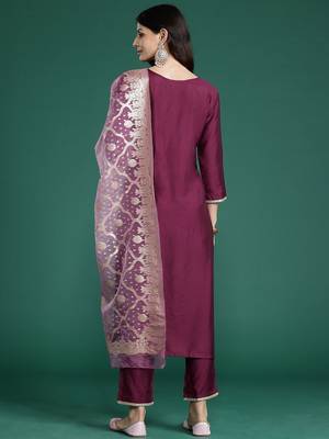 Plus Size Ethnic Motifs Embroidered Regular Gotta Patti Liva Kurta Set 7