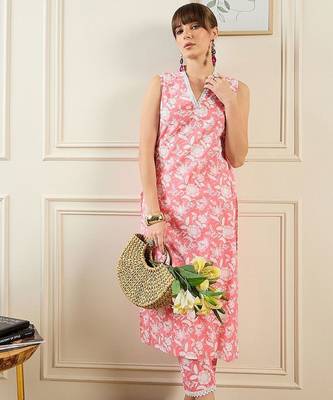 Women Pink Kurta Sets 6