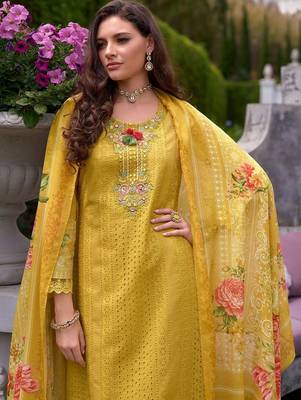 Women Floral Embroidered Cotton Kurta with Trousers & Dupatta 2