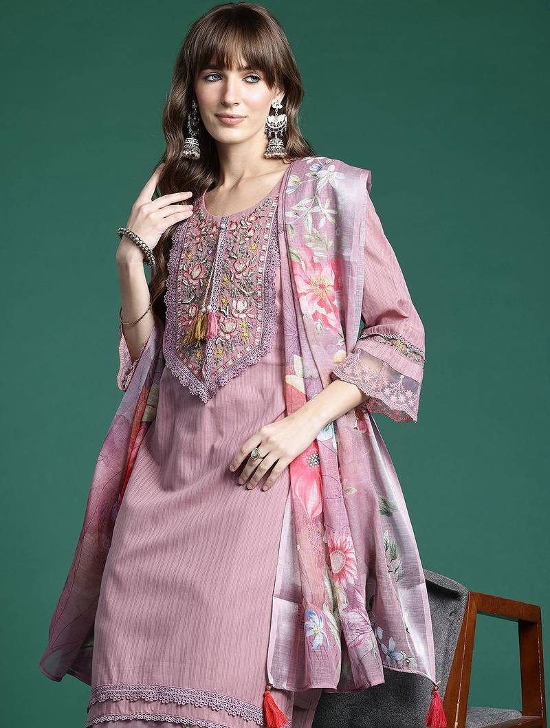 Floral Embroidered Thread Work Linen Kurta with Trousers & Dupatta