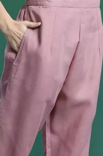 Floral Embroidered Thread Work Linen Kurta with Trousers & Dupatta
