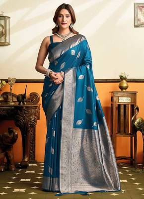 Teal blue silk blend saree with zari weaving & leaf motifs 1