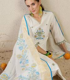 Women Floral Embroidered Regular Thread Work Pure Cotton Kurta with Trousers & With Dupatta