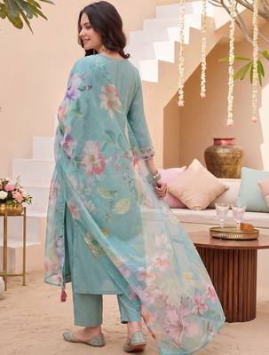 Women Ethnic Motifs Embroidered Regular Thread Work Kurta with Trousers & With Dupatta 5
