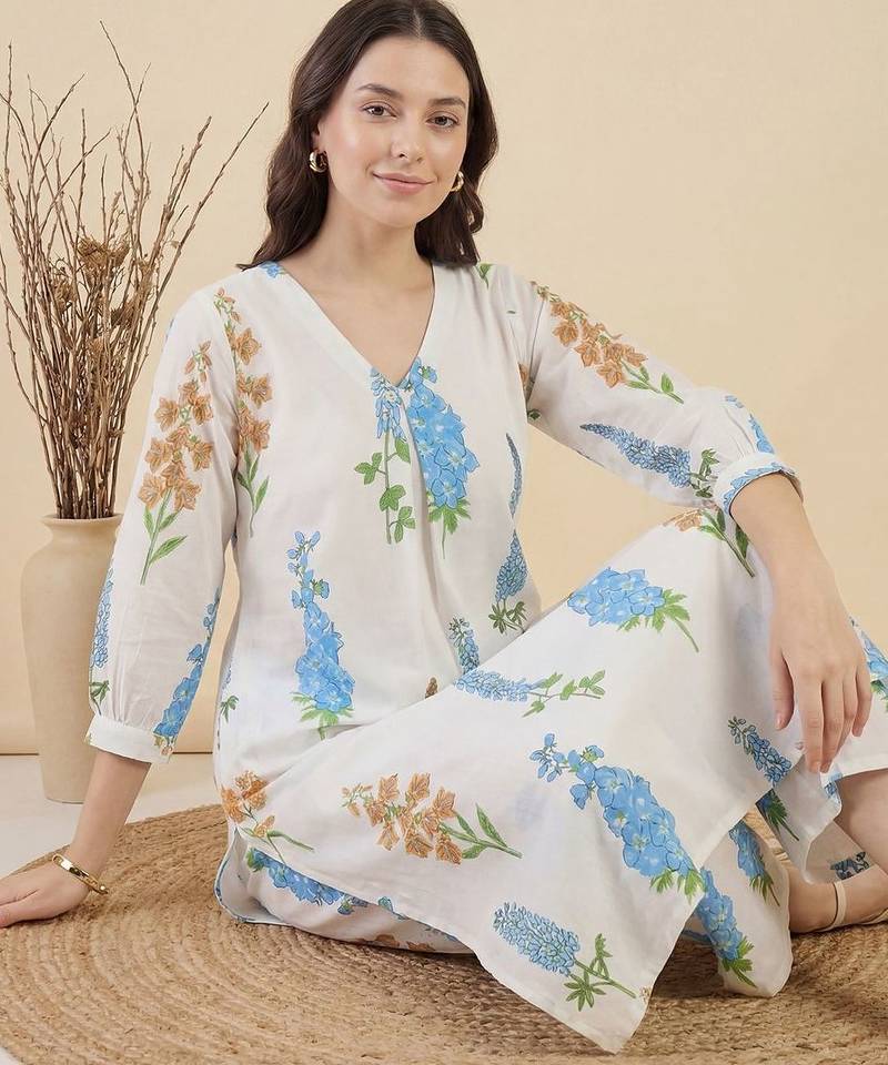 Women Floral Printed Regular Pure Cotton Kurta with Trousers