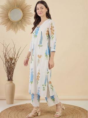 Women Floral Printed Regular Pure Cotton Kurta with Trousers 4