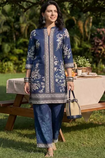 Women Paisley Printed Regular Mirror Work Silk Crepe Kurta with Palazzos