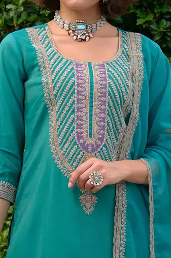 Ethnic Motifs Yoke Design Straight Kurta with Trousers & Dupatta