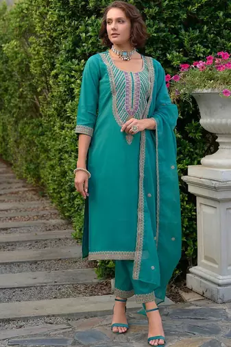 Ethnic Motifs Yoke Design Straight Kurta with Trousers & Dupatta