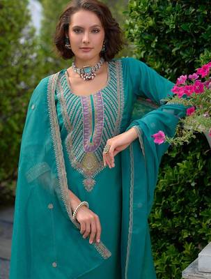 Ethnic Motifs Yoke Design Straight Kurta with Trousers & Dupatta 7