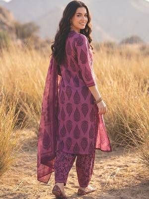 Women Printed Regular Sequinned Pure Cotton Kurta with Salwar & With Dupatta 4