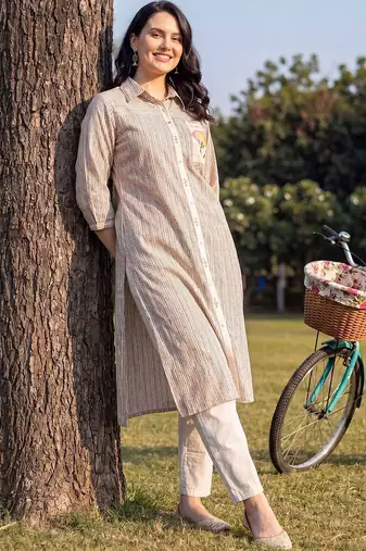 Women Striped Regular Pure Cotton Kurta with Trousers