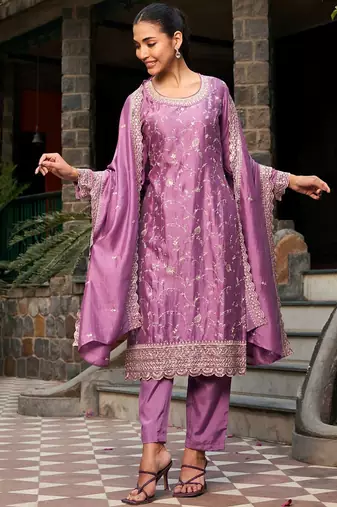 Floral Embroidered Regular Thread Work Straight Kurta with Trousers & Dupatta