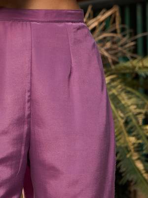Floral Embroidered Regular Thread Work Straight Kurta with Trousers & Dupatta 3