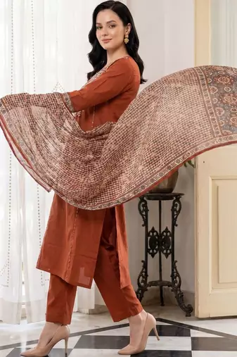 Women Ethnic Motifs Embroidered Regular Thread Work Pure Cotton Kurta with Trousers & With Dupatta