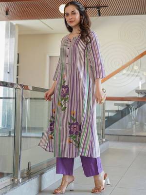 Floral Printed Notch Neck A Line Pure Cotton Kurta With Trousers 4