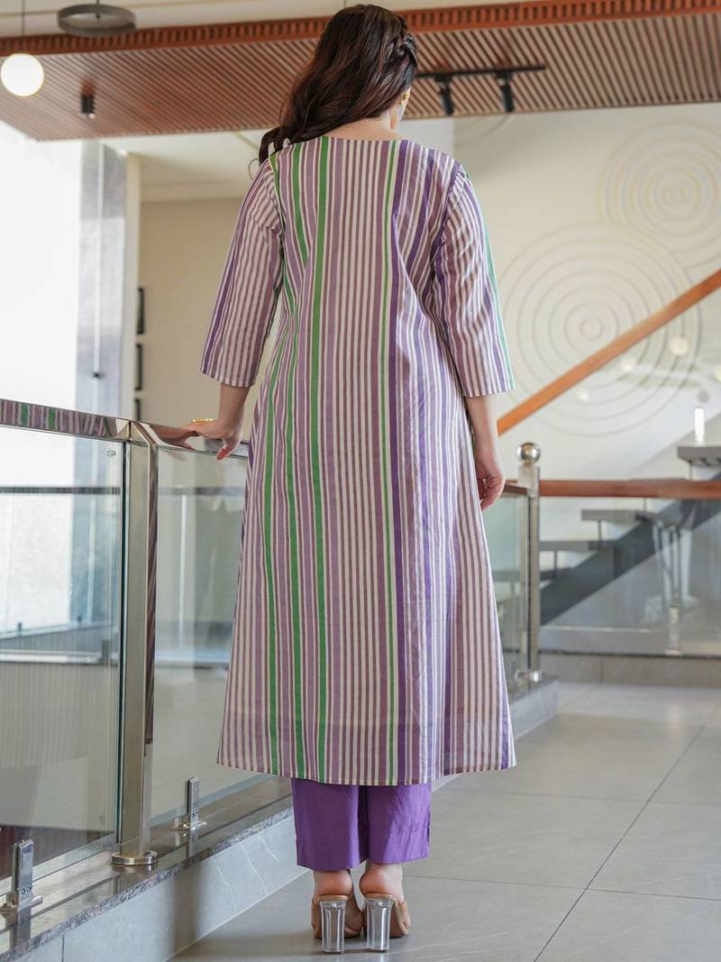 Floral Printed Notch Neck A Line Pure Cotton Kurta With Trousers