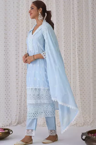 Ethnic Embroidered V-Neck Thread Work Pure Cotton Kurta with Trousers & Dupatta