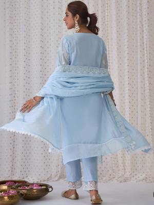 Ethnic Embroidered V-Neck Thread Work Pure Cotton Kurta with Trousers & Dupatta 6