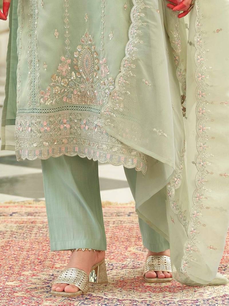 Ethnic Motifs Embroidered Sequinned Kurta With Trousers & Dupatta