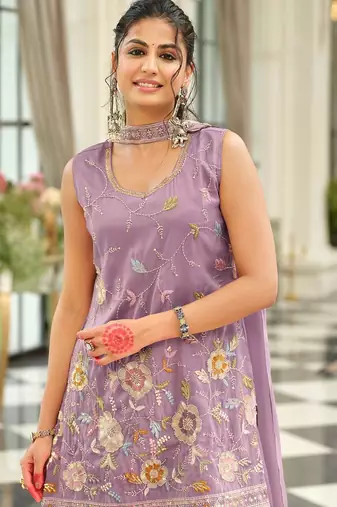 Women Floral Embroidered Kurta with Palazzos & Dupatta