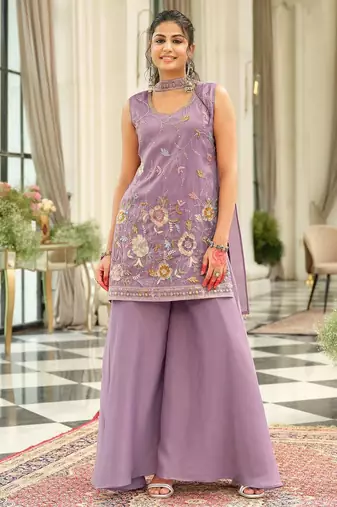 Women Floral Embroidered Kurta with Palazzos & Dupatta