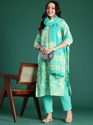 Floral Printed Pure Cotton Kurta with Trousers & With Dupatta 1