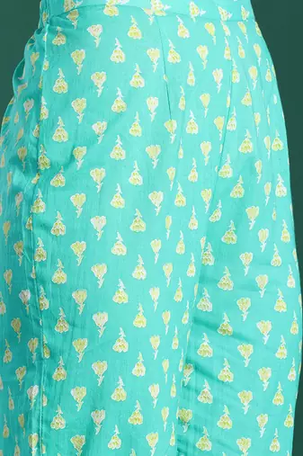 Floral Printed Pure Cotton Kurta with Trousers & With Dupatta