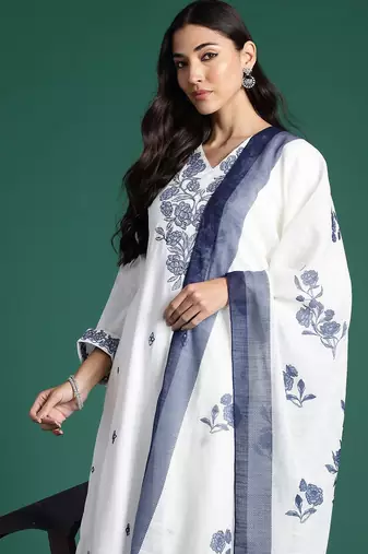 Floral Embroidered Thread Work Pure Cotton Kurta with Trousers & With Dupatta