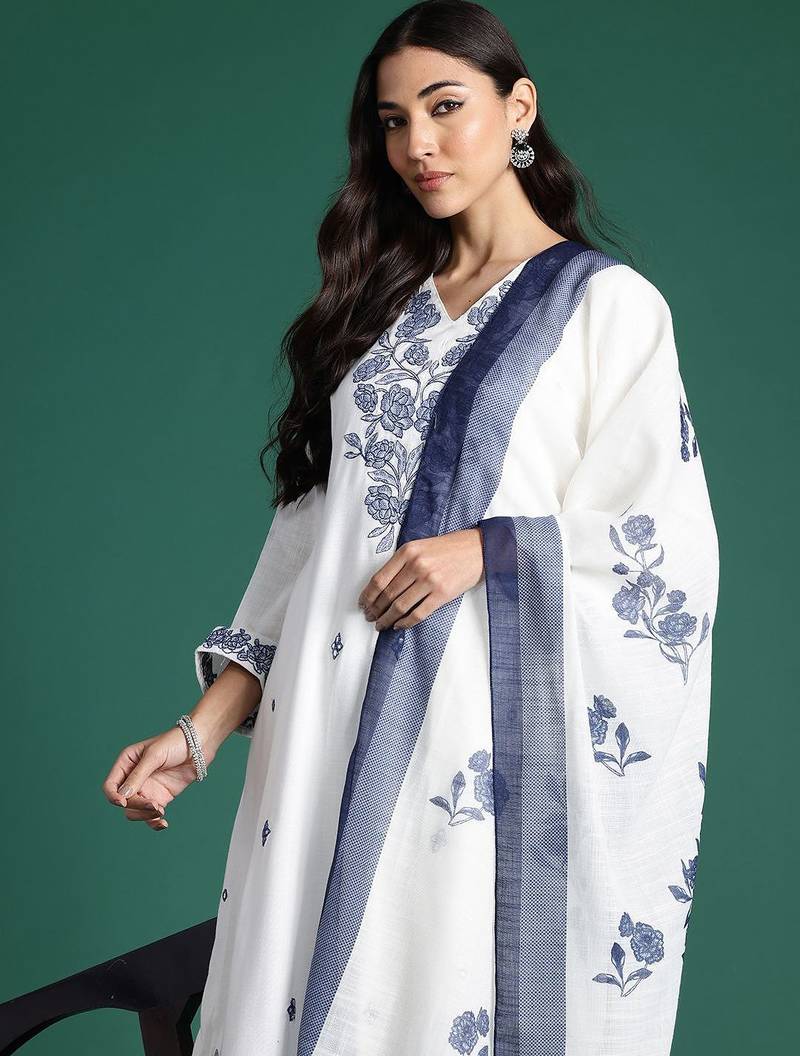 Floral Embroidered Thread Work Pure Cotton Kurta with Trousers & With Dupatta