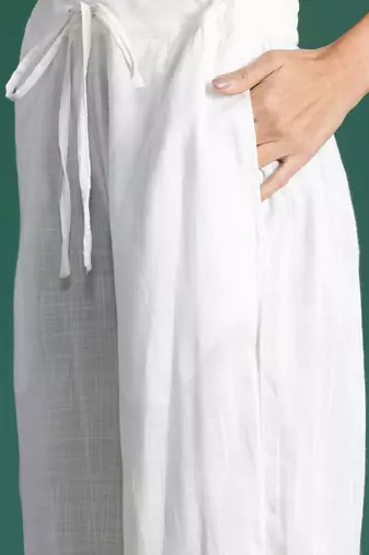 Floral Embroidered Thread Work Pure Cotton Kurta with Trousers & With Dupatta
