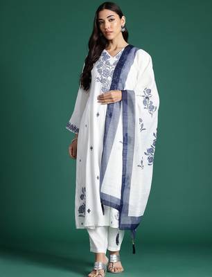 Floral Embroidered Thread Work Pure Cotton Kurta with Trousers & With Dupatta 1