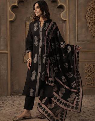 Women Ethnic Motifs Embroidered Thread Work Cotton Kurta with Trousers & Dupatta 1