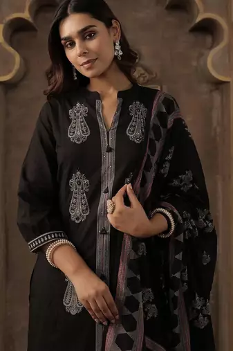 Women Ethnic Motifs Embroidered Thread Work Cotton Kurta with Trousers & Dupatta